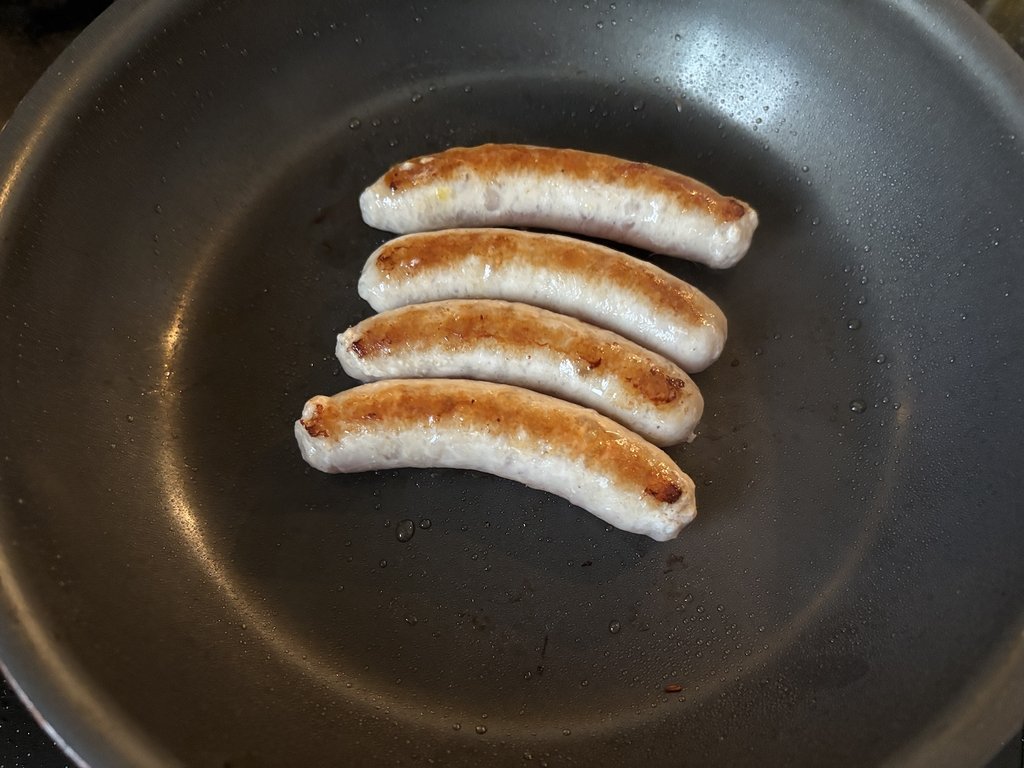 国産ヤマダもちもちぶた生ウインナー 焼き上がり